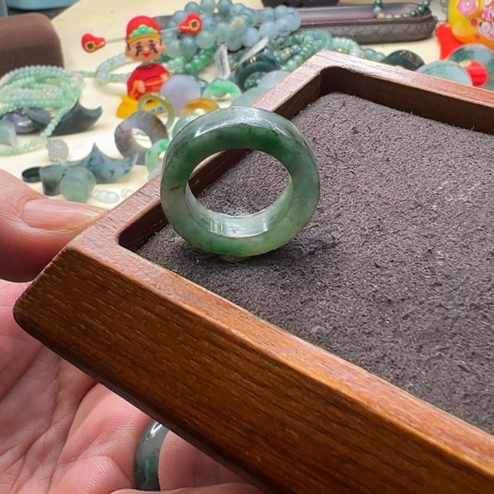 定制翡翠未镶嵌福利戒指有包容13-15