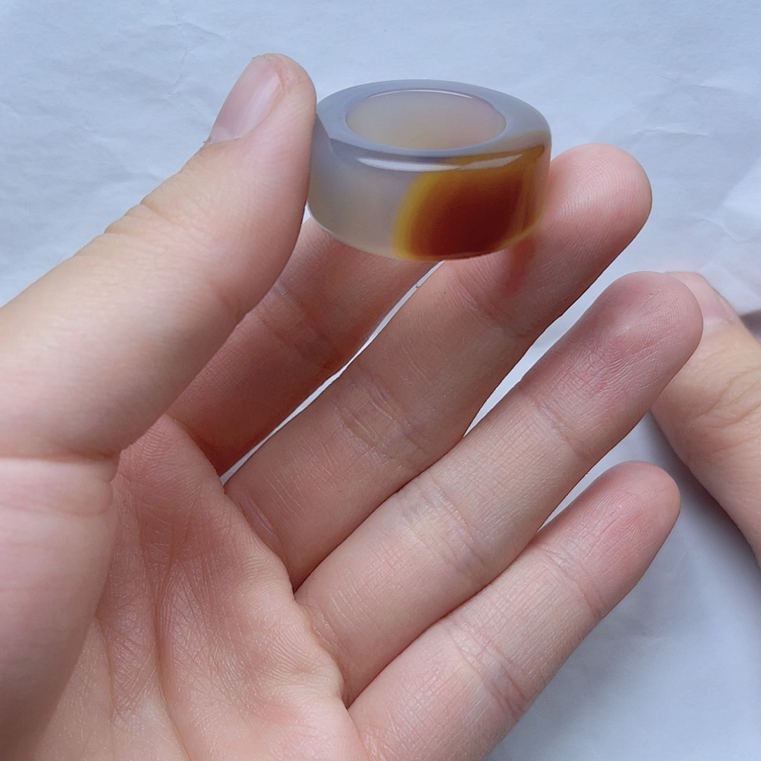 玛瑙/玉髓扳指。k k未镶嵌