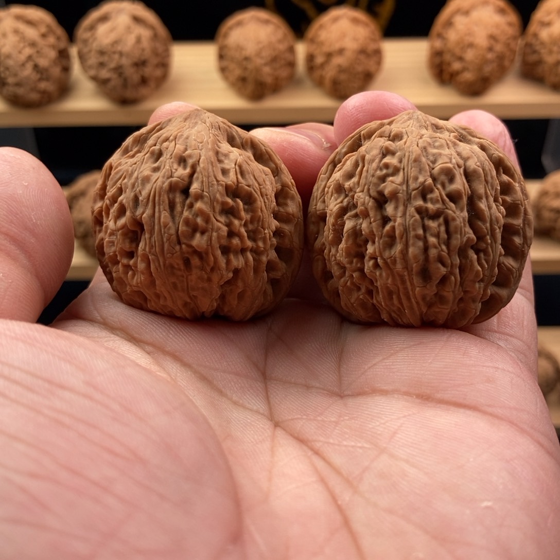 文玩核桃把件38全品精配山地绣球