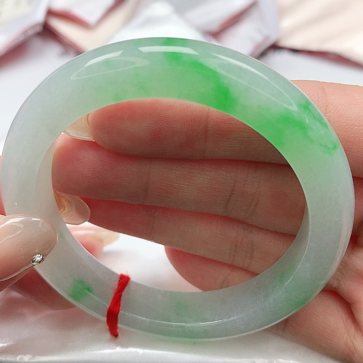 翡翠手镯未镶嵌缅甸天然A货翡翠