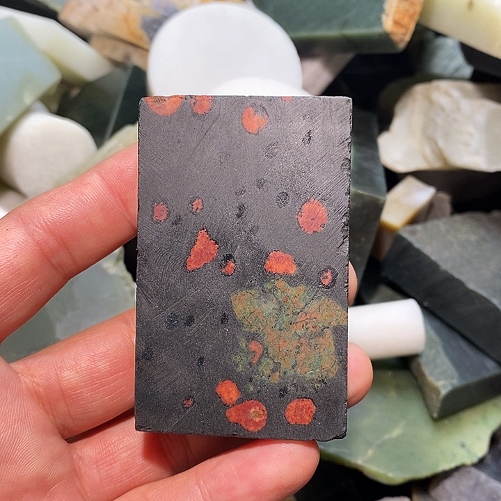 岫岩老玉（透闪石质玉）未镶嵌珠宝半成品