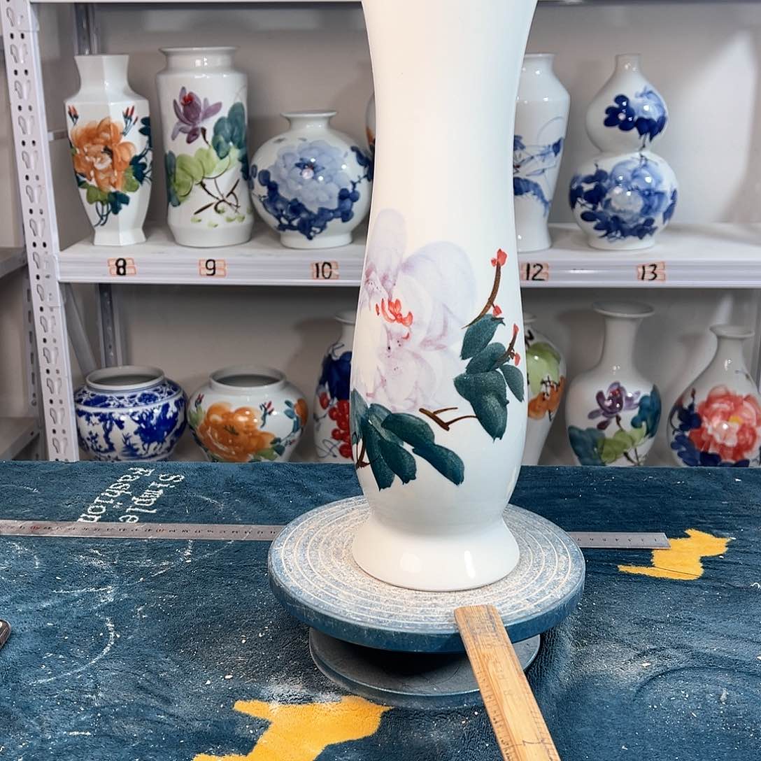 摆件景德镇陶瓷蛮紫牡