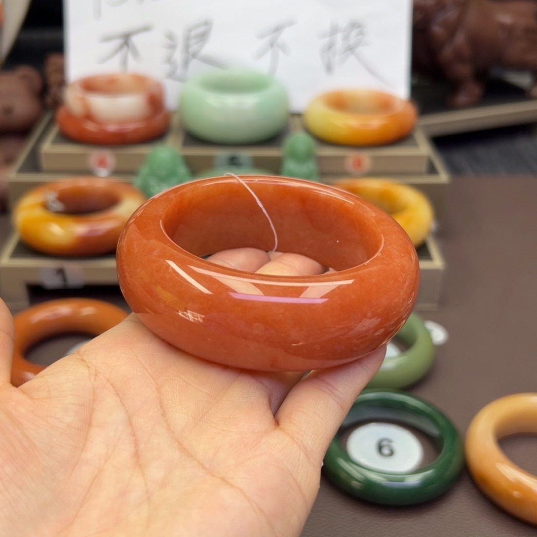 未镶嵌手镯石英岩玉诸**意