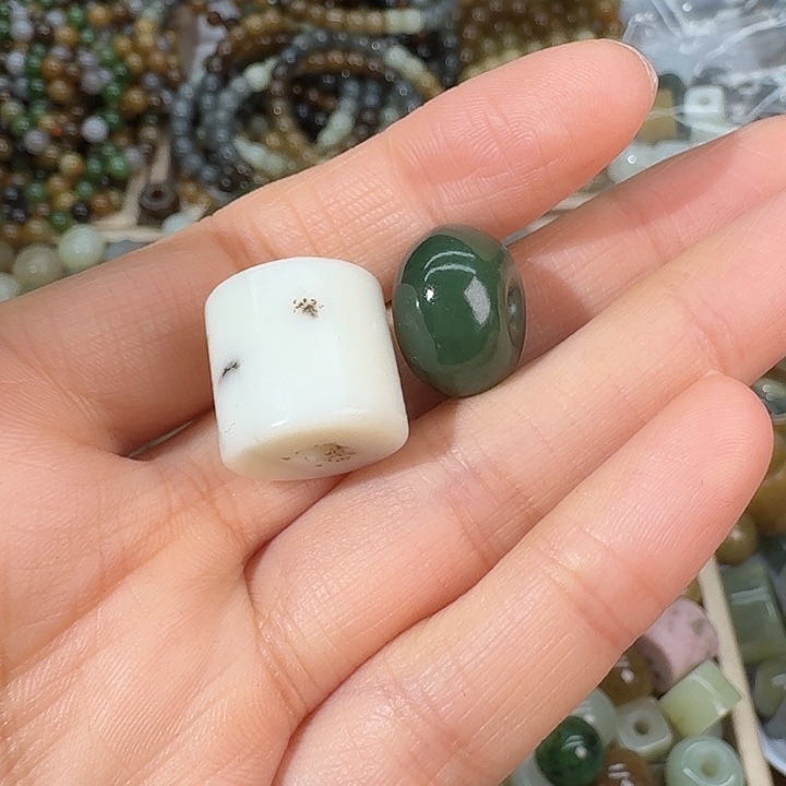 小***呀和田玉未镶嵌戒指拍2