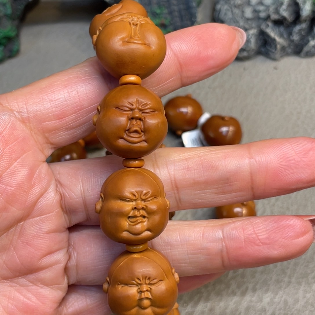 橄榄核吊坠铁核百态