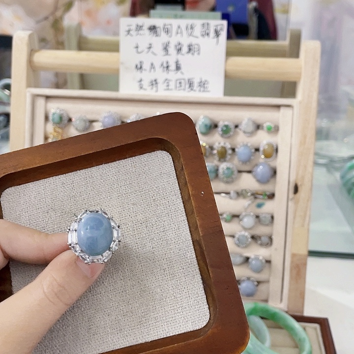 翡翠未镶嵌颈饰天然翡翠Ａ货