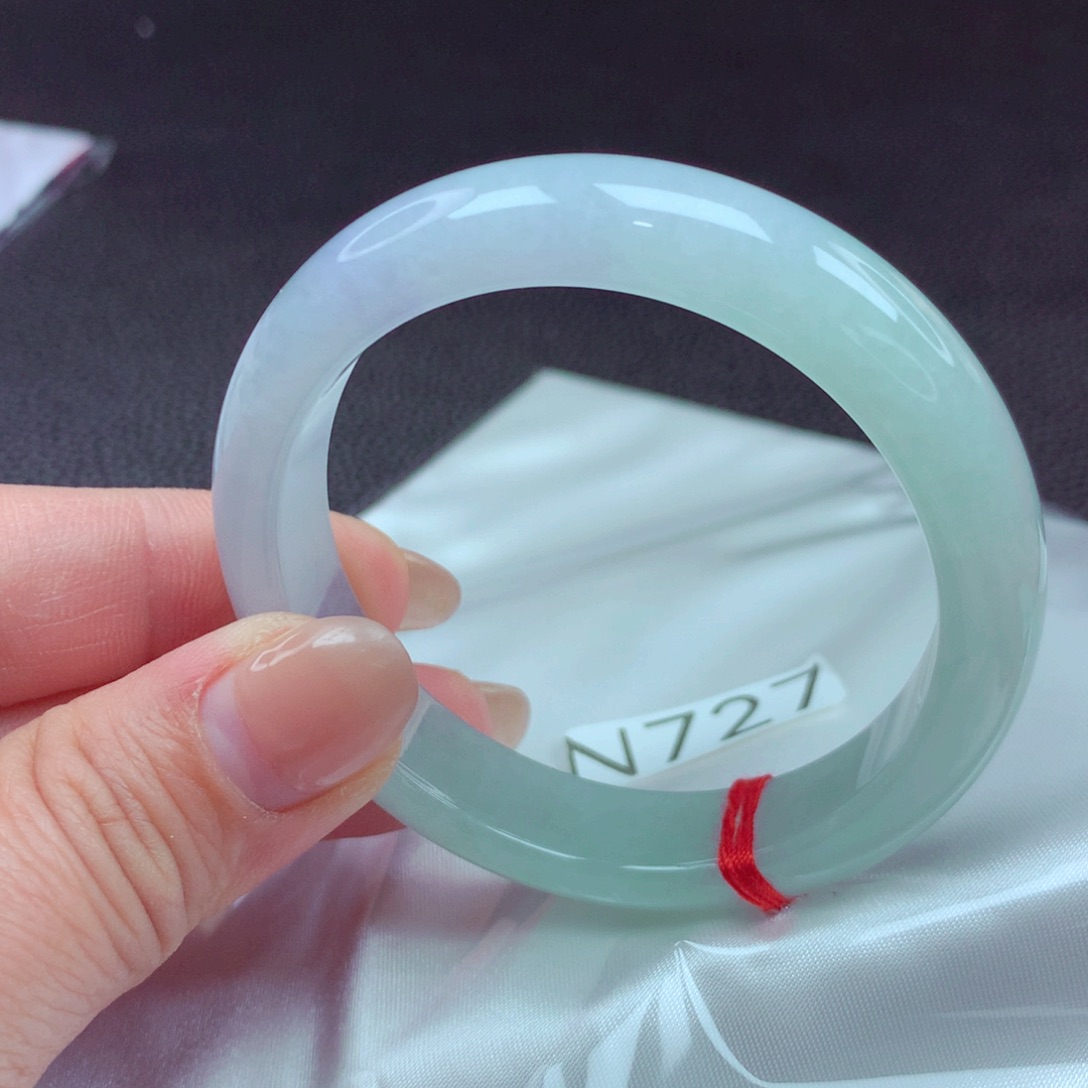 翡翠手镯未镶嵌手镯88