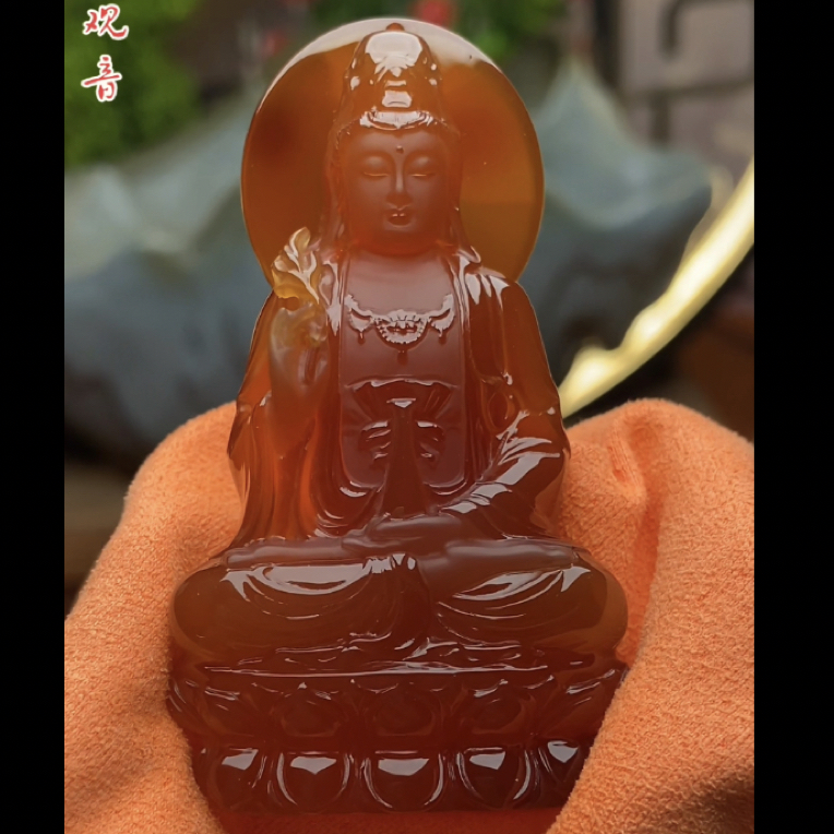 纯手工雕刻南海观音红玛瑙精品挂件