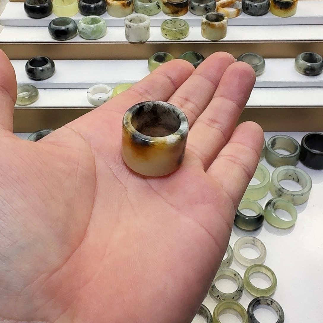 B***A蛇纹石玉未镶嵌戒指19.7内径