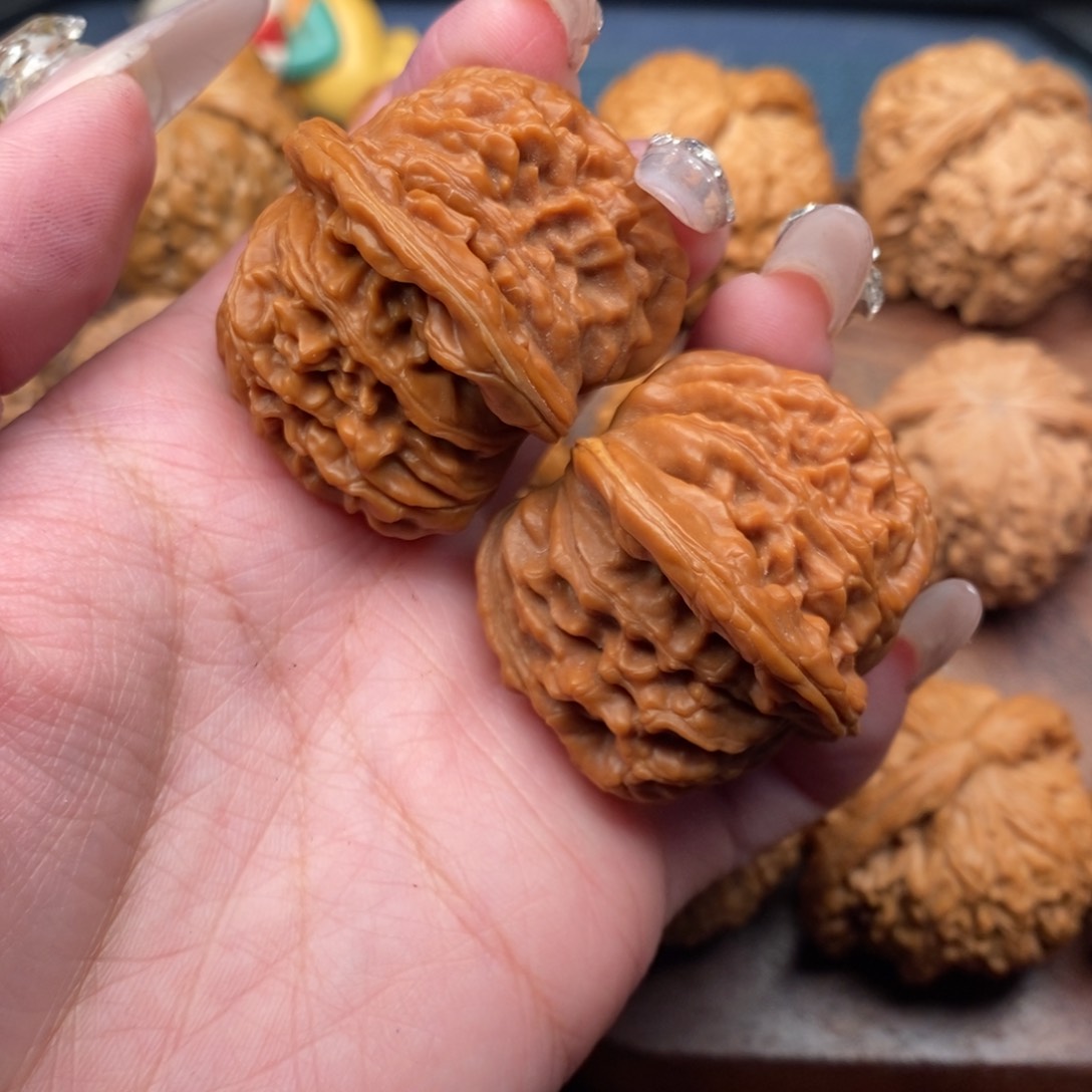 文玩核桃把件全品，红皮平谷楼44