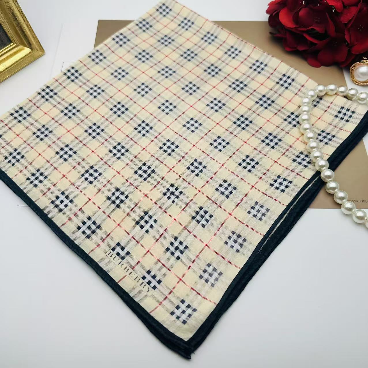 99新 BURBERRY/博柏利 海囤 巴宝莉 丝巾/yy04425