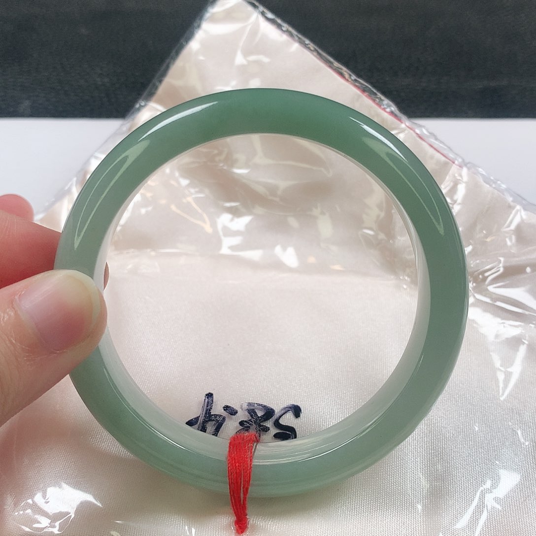 未镶嵌手镯翡翠354