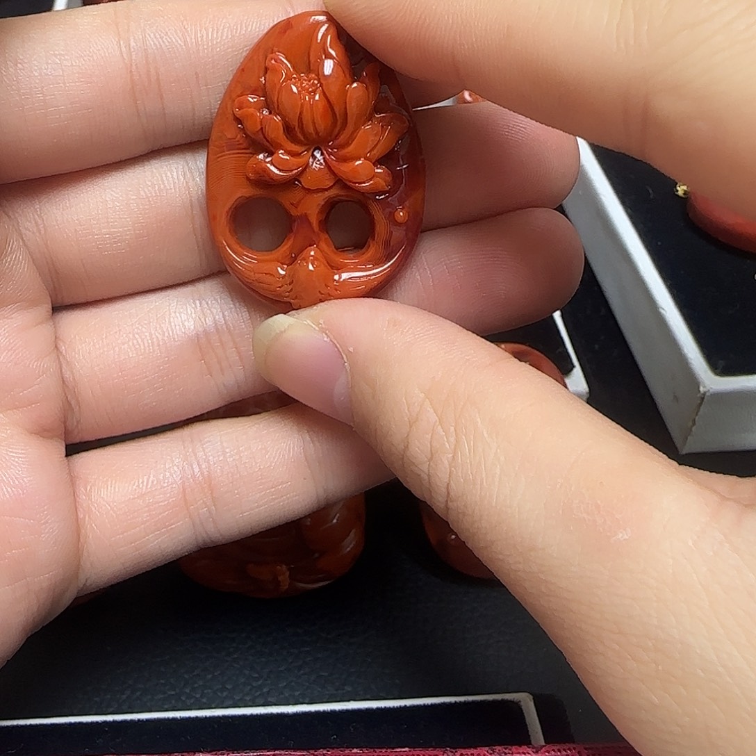 南红玛瑙未镶嵌颈饰