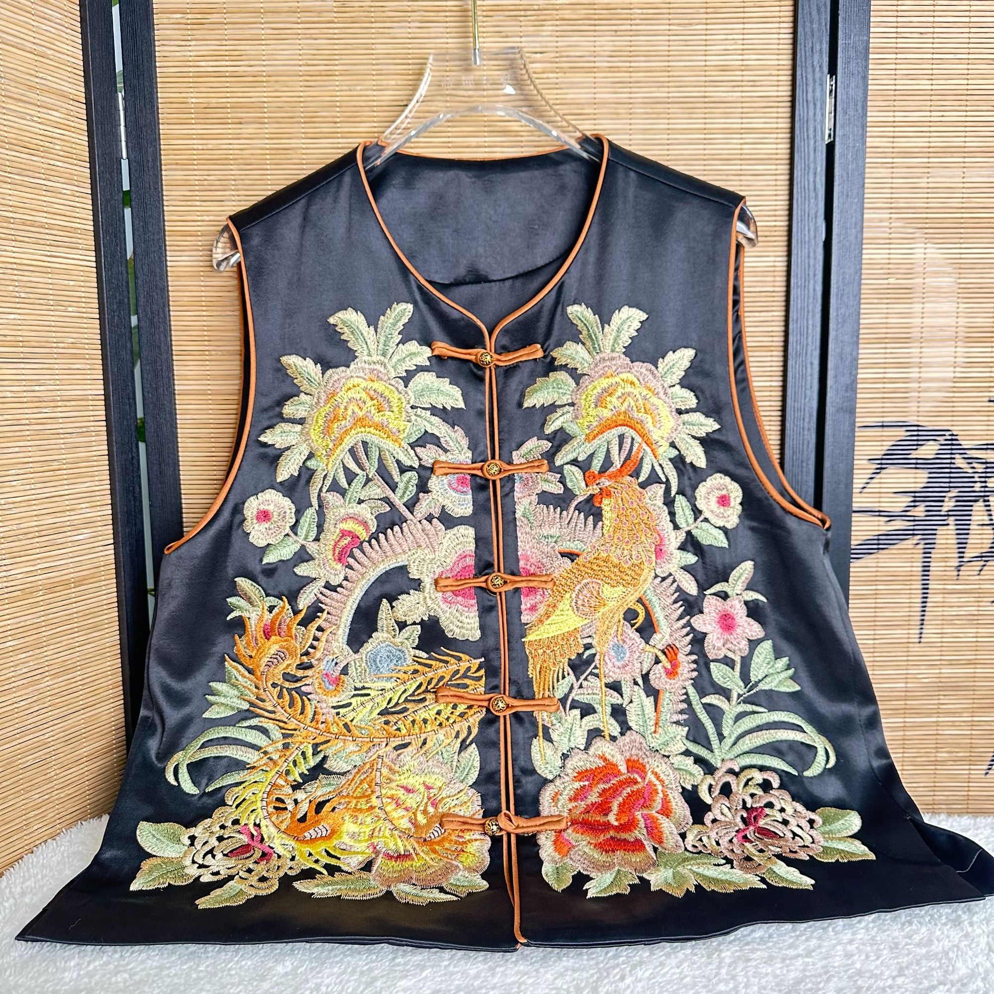 子母依重工刺绣马甲25407QLF6315