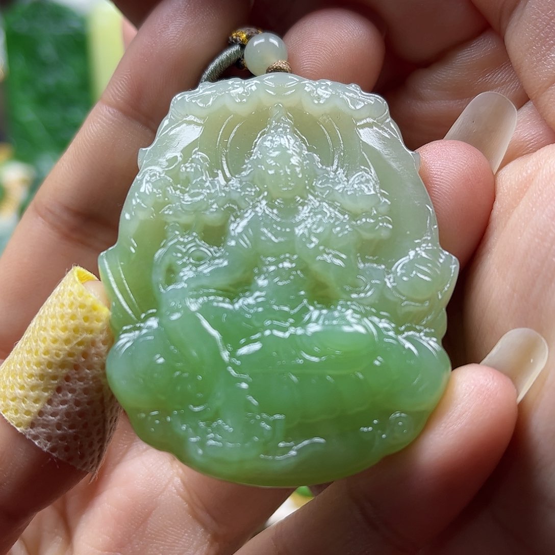 和田玉吊坠未镶嵌