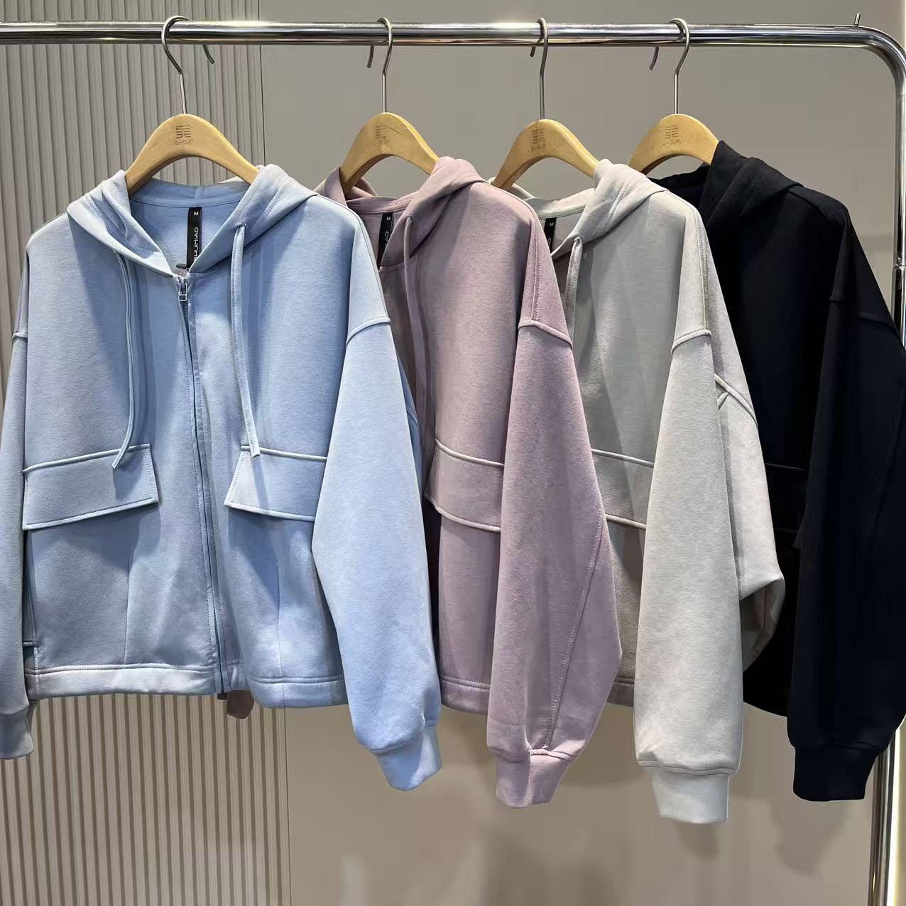 【26】水淼春款新品2408-时尚百搭连帽短款阔版外套