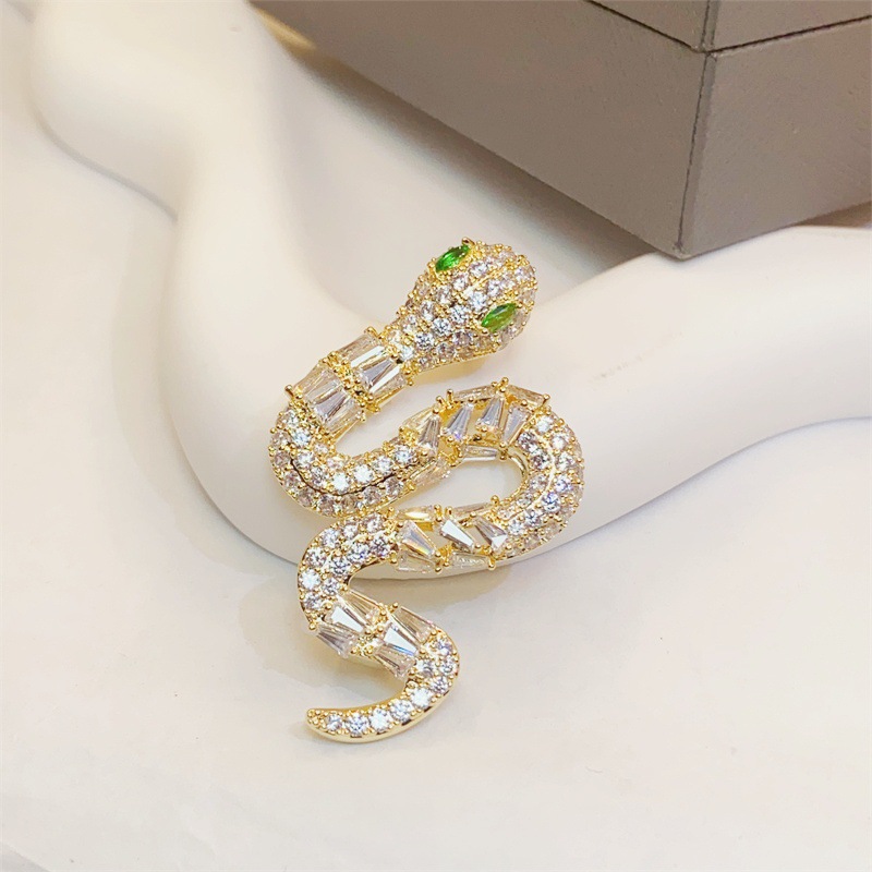 铜合金胸针 季阿玛施新颖2025新款时尚气质灵蛇胸针高级感配饰品