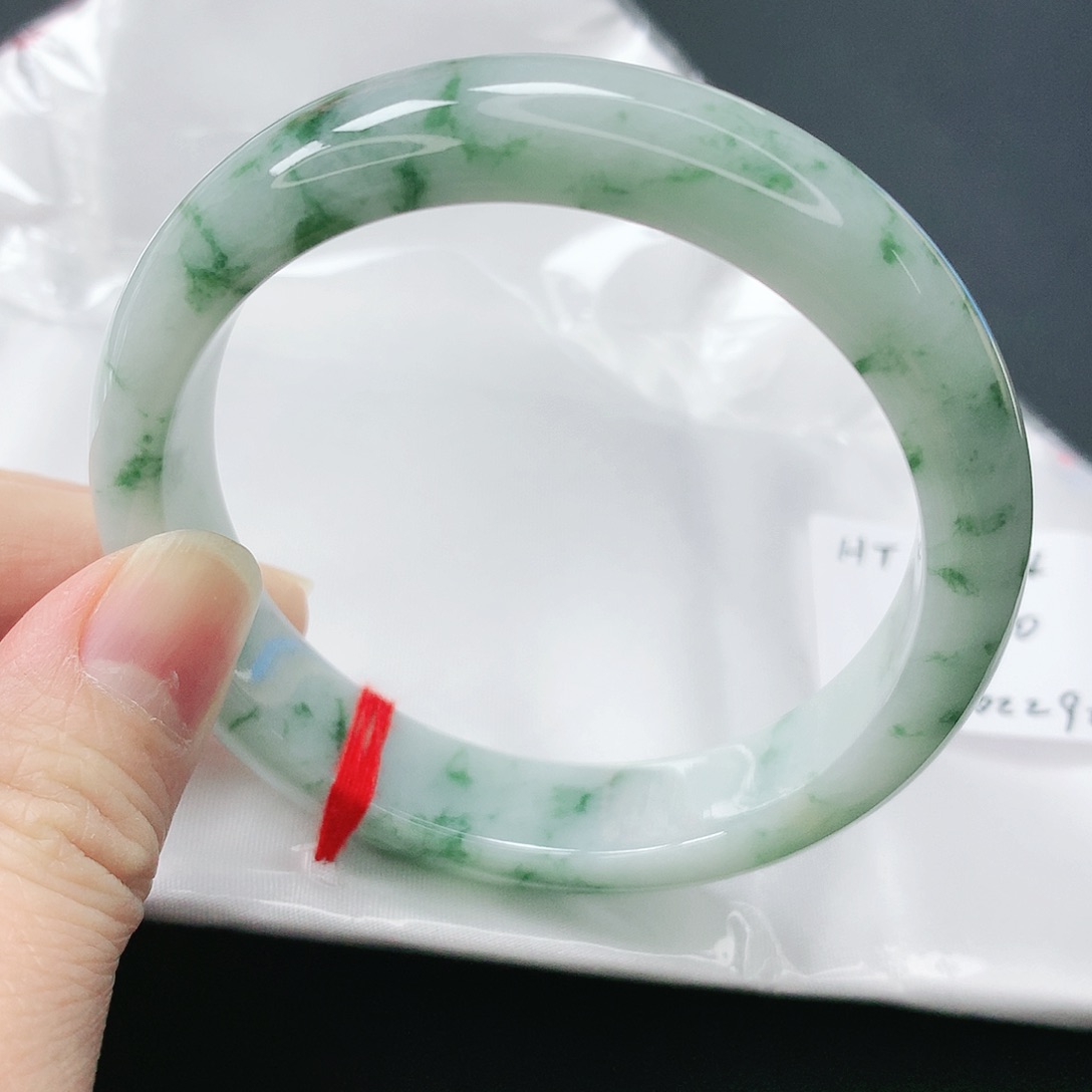 翡翠手镯未镶嵌缅甸天然A货翡翠