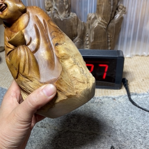 看***点金丝楠弥勒佛摆件