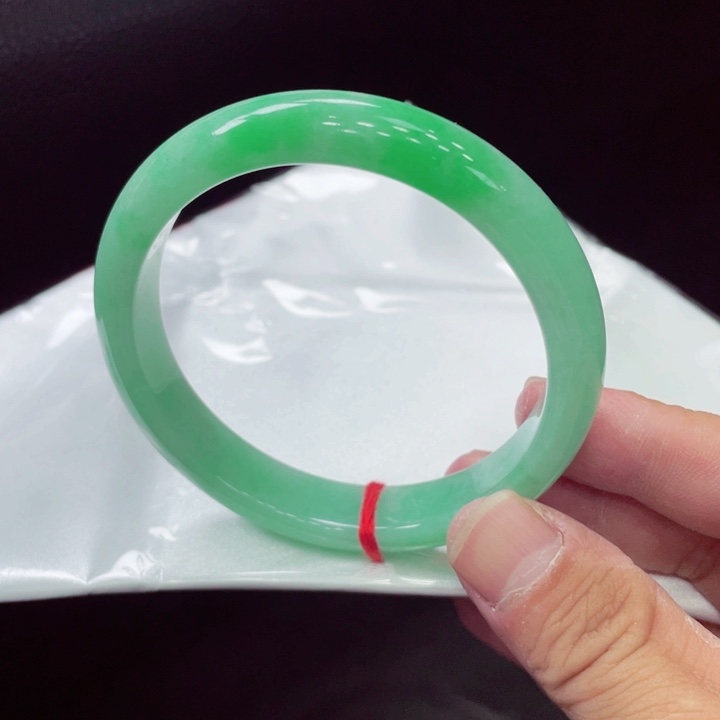 未镶嵌手镯翡翠翡翠