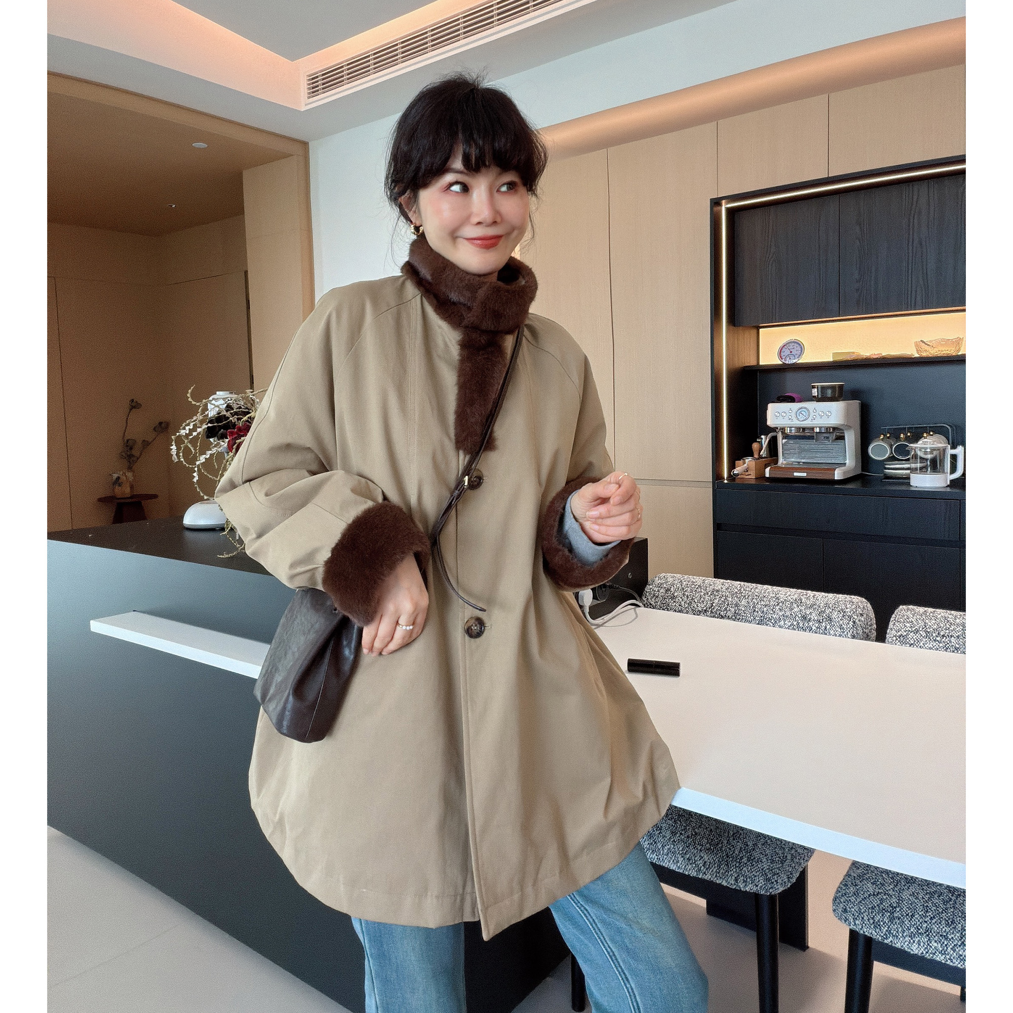 冬季设计感小众毛领拼接中长款加厚保暖风衣羽绒外套