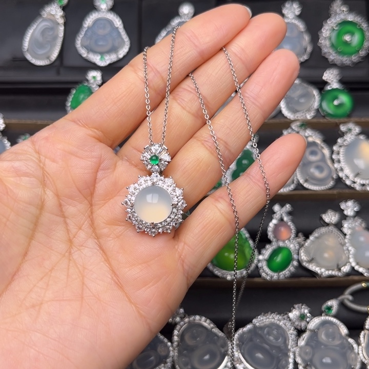 玛瑙/玉髓颈饰合金