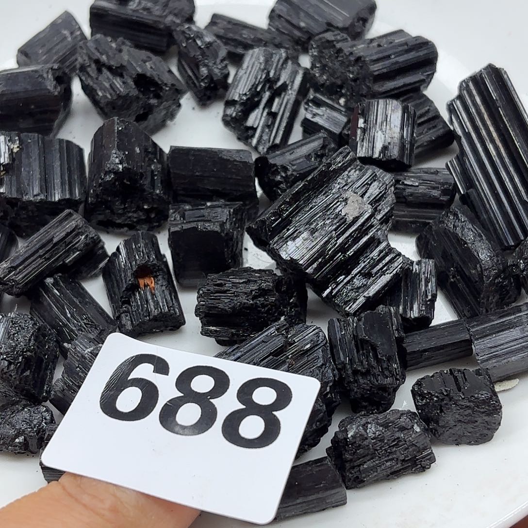 大型摆件（非配饰）未镶嵌水晶200g