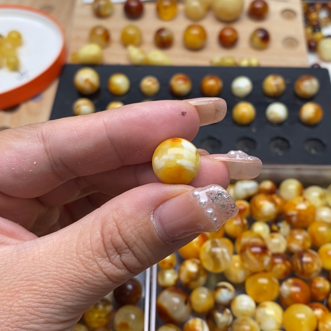 …***L蜜蜡未镶嵌裸石蜜蜡