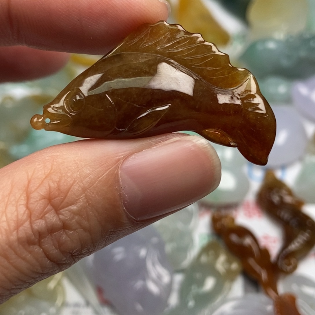 翡翠未镶嵌颈饰翡翠