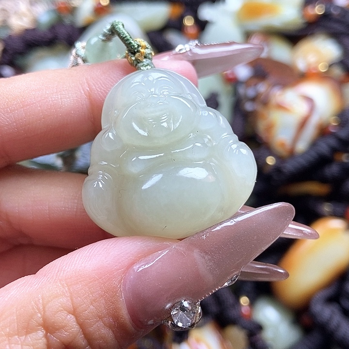 和田玉颈饰未镶嵌