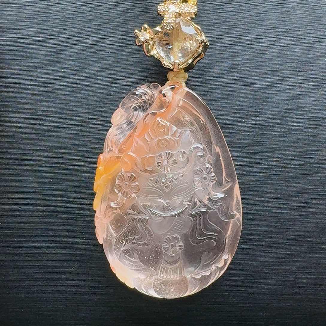 合金颈饰水晶兔毛