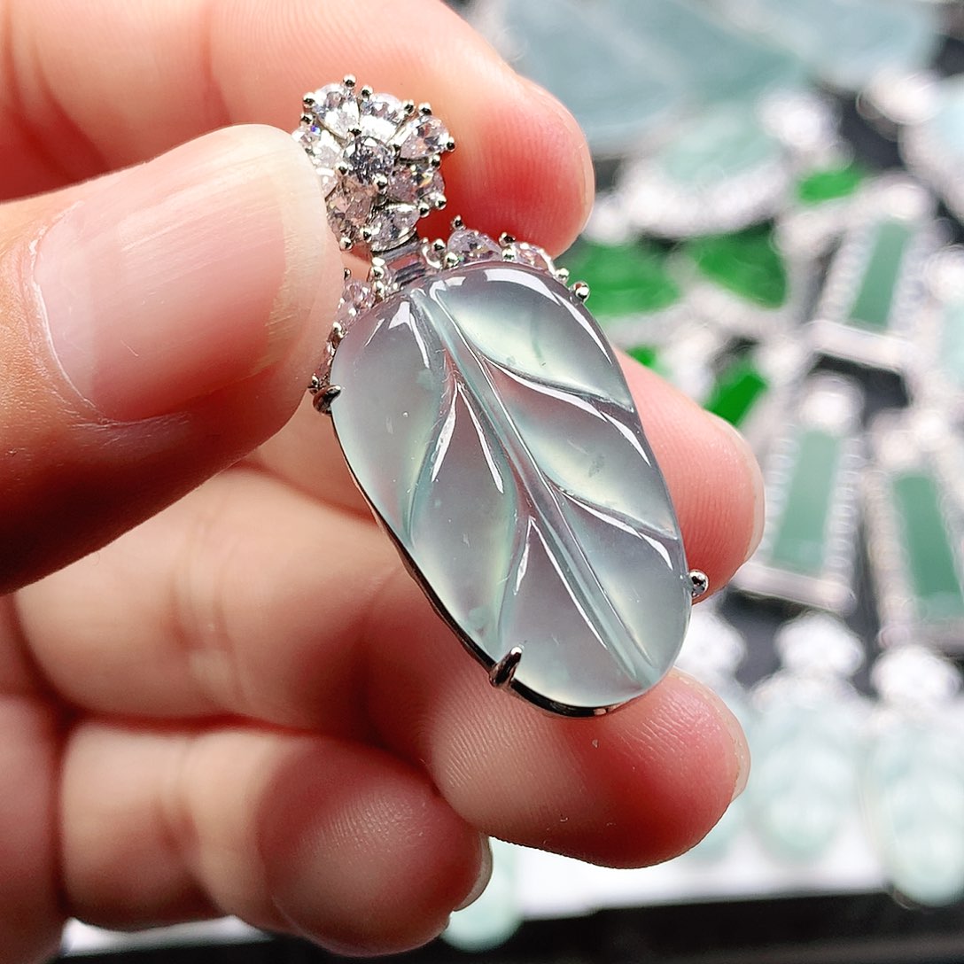 翡翠吊坠(不含链)未镶嵌