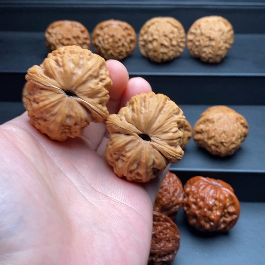 文玩核桃吊坠姜*龙元宝