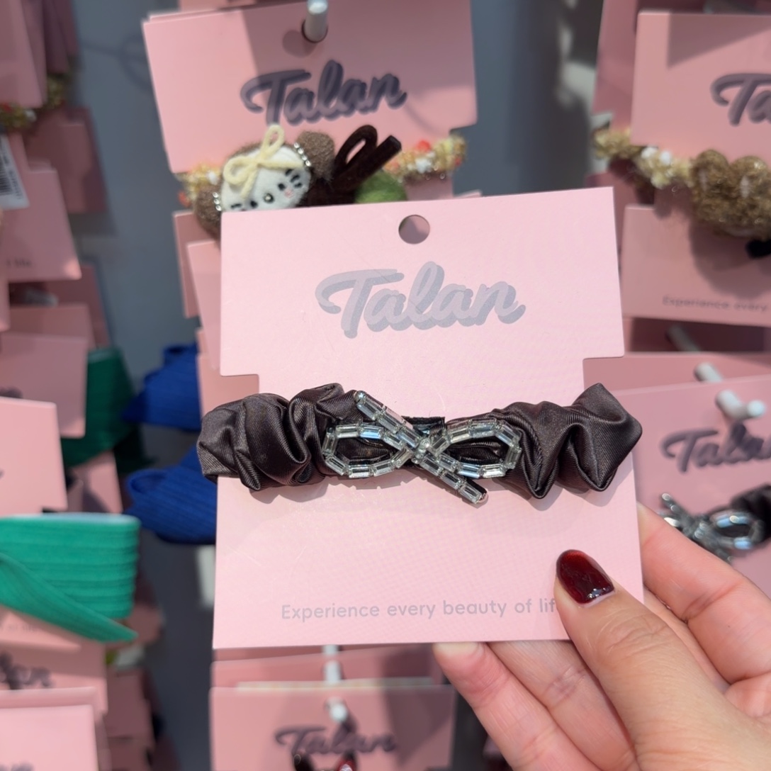 布艺非金属蝴蝶结棕色发绳