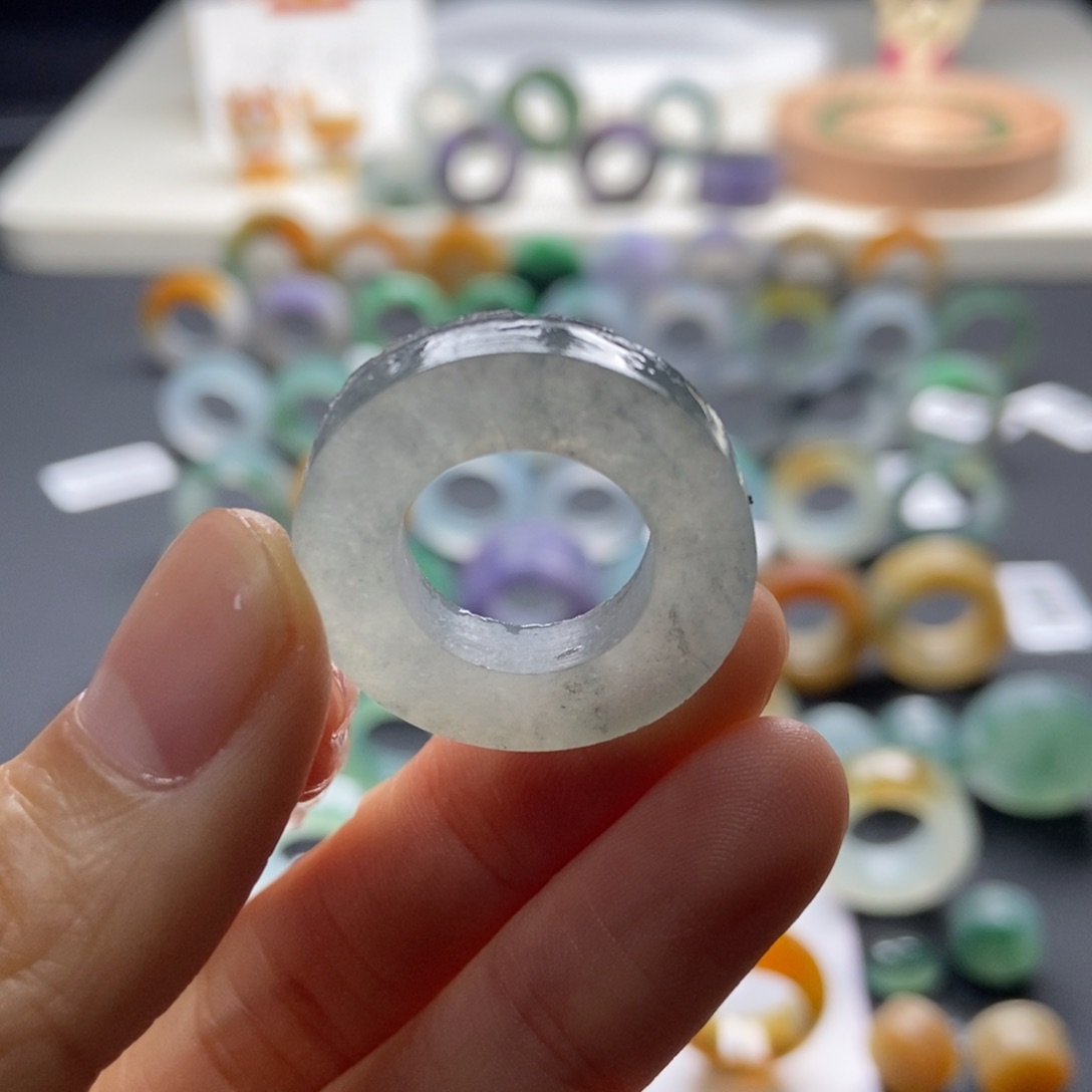 定制翡翠未镶嵌哥*拉定制