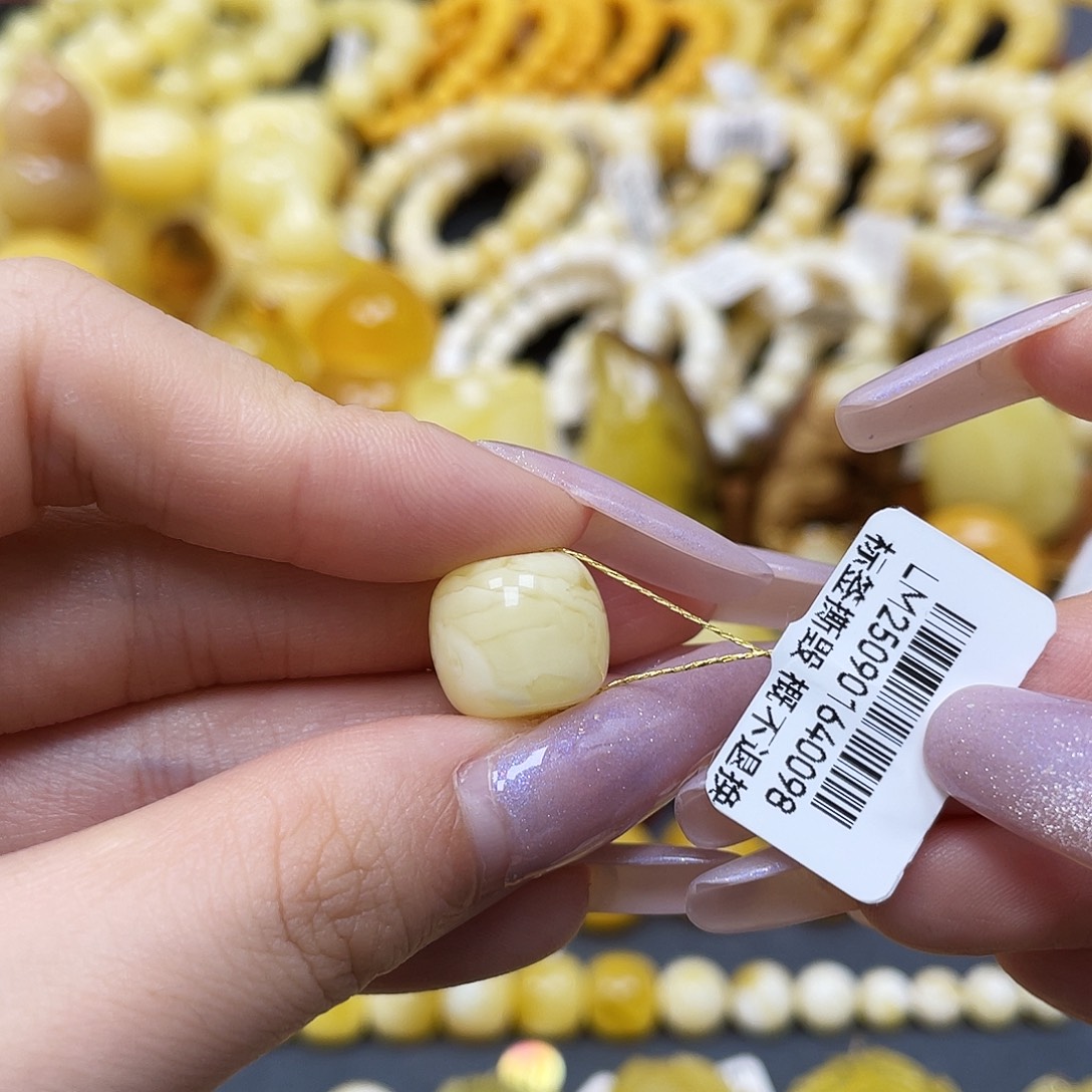 琥珀未镶嵌裸石老型13✖️11.7mm