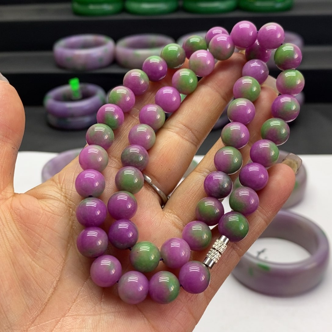 未镶嵌石英质玉珠宝奇石