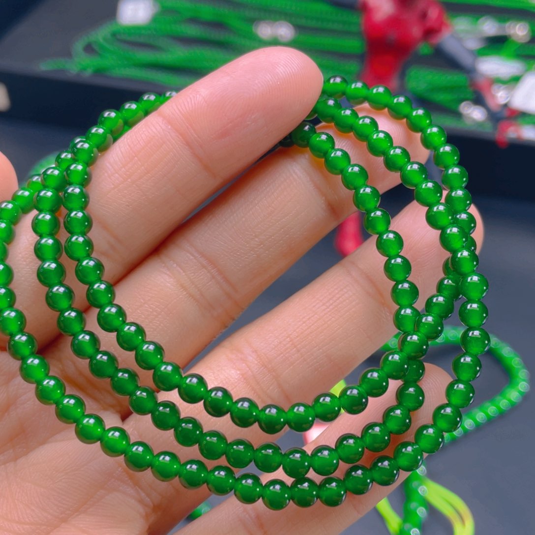 翡翠颈饰未镶嵌，1