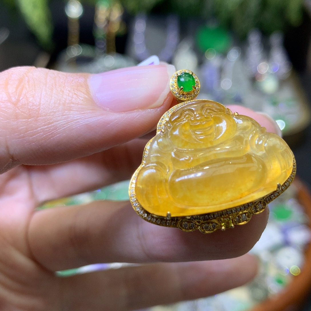 颈饰18K金镶嵌翡翠