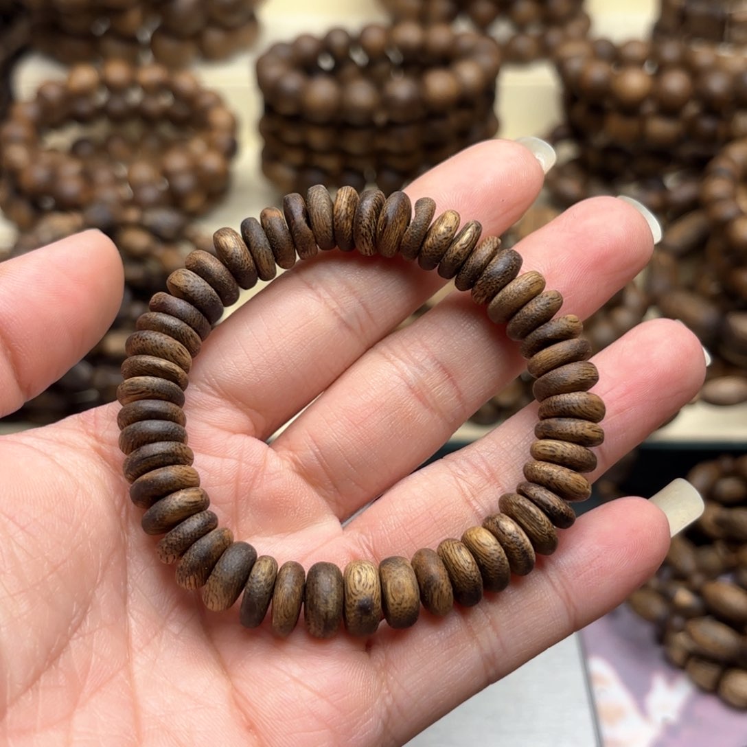 沉香手串算盘珠单圈1.0多样性发一