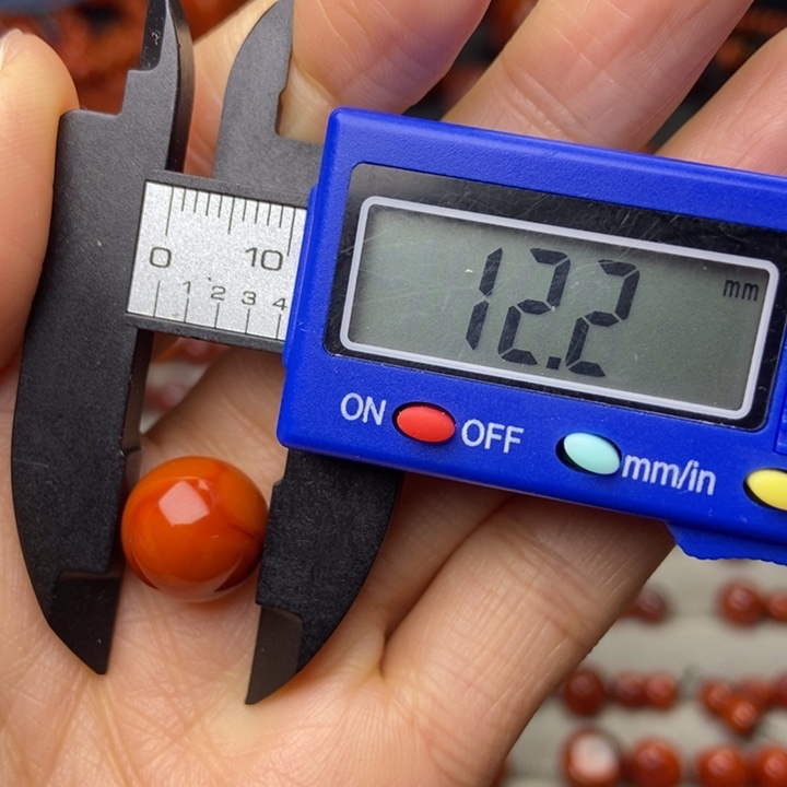 南红玛瑙配饰未镶嵌玉**贝