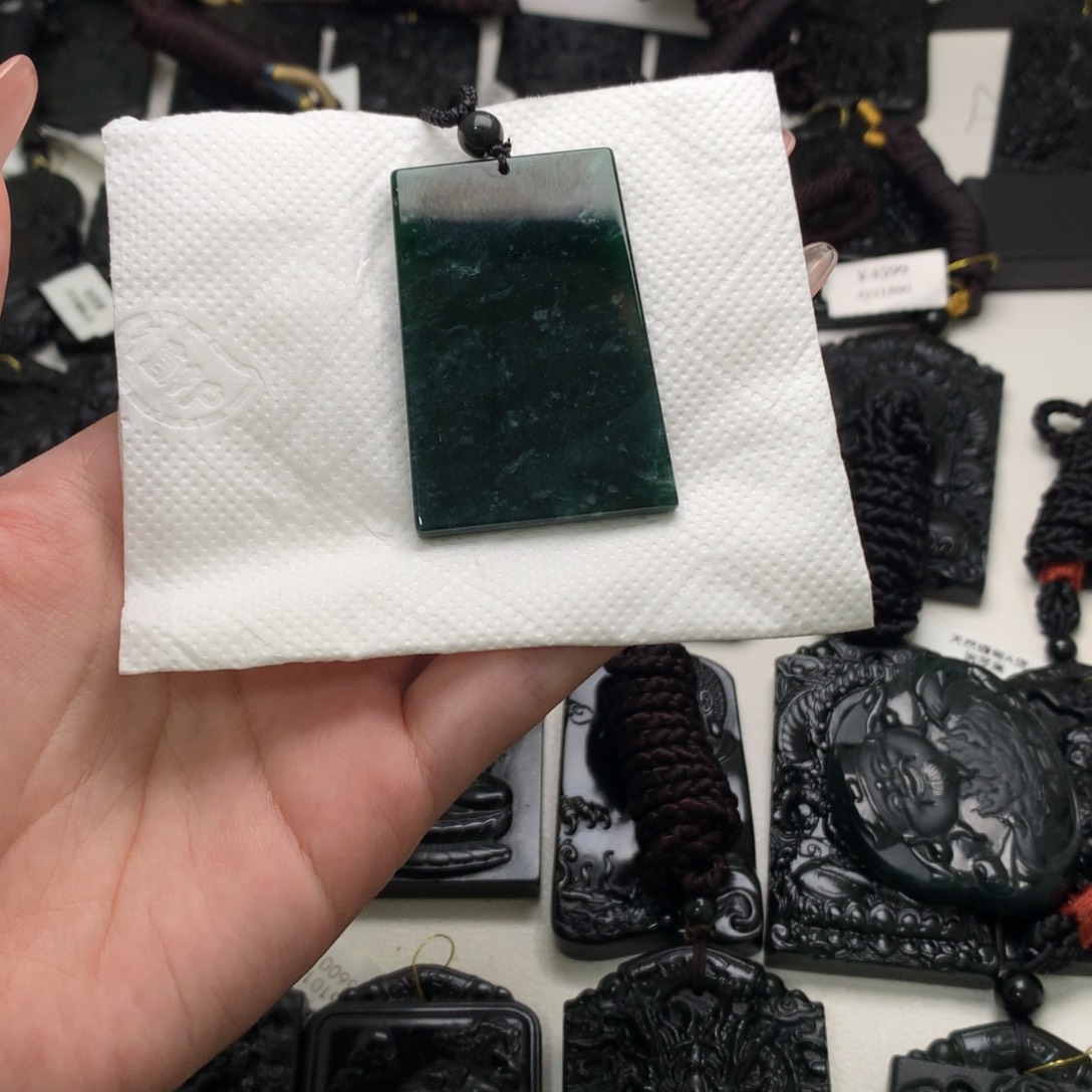 翡翠未镶嵌挂件天然a货钢琴黑挂件