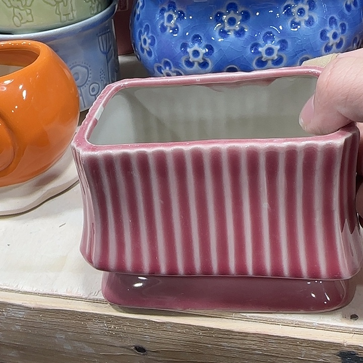 有孔！！口径不清楚问客服满9元包邮