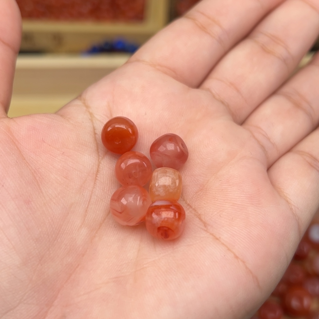 南红玛瑙未镶嵌吊坠(不含链)多样性