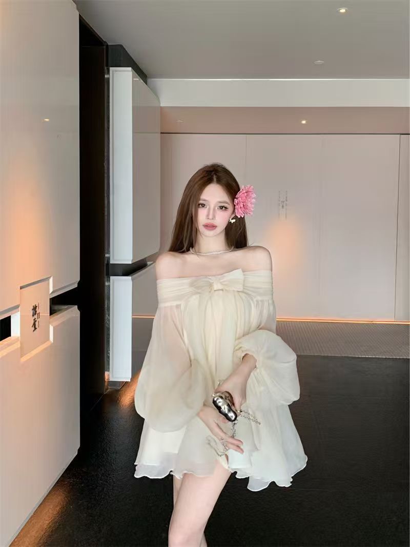 短裙连衣裙法式夏季蓬蓬吊带裙收腰白色设计感女装
