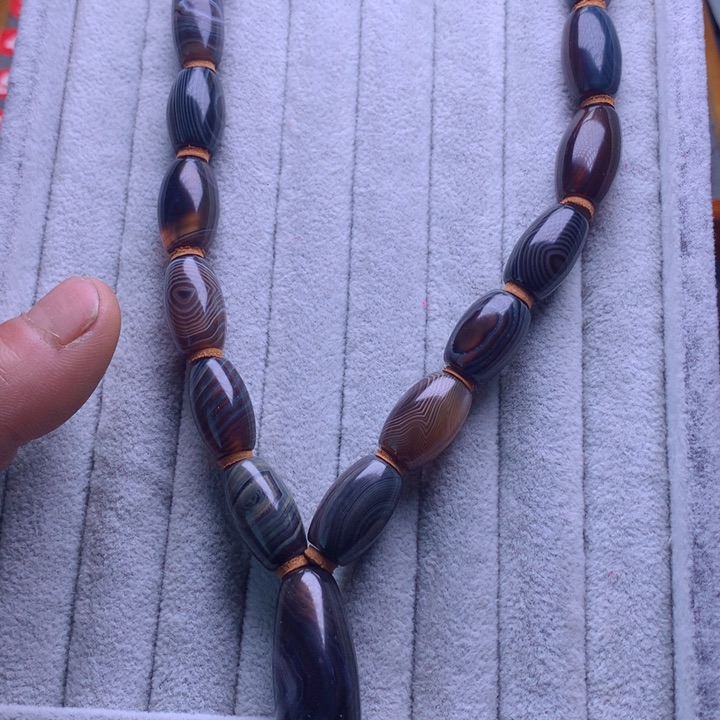 玛瑙/玉髓颈饰未镶嵌