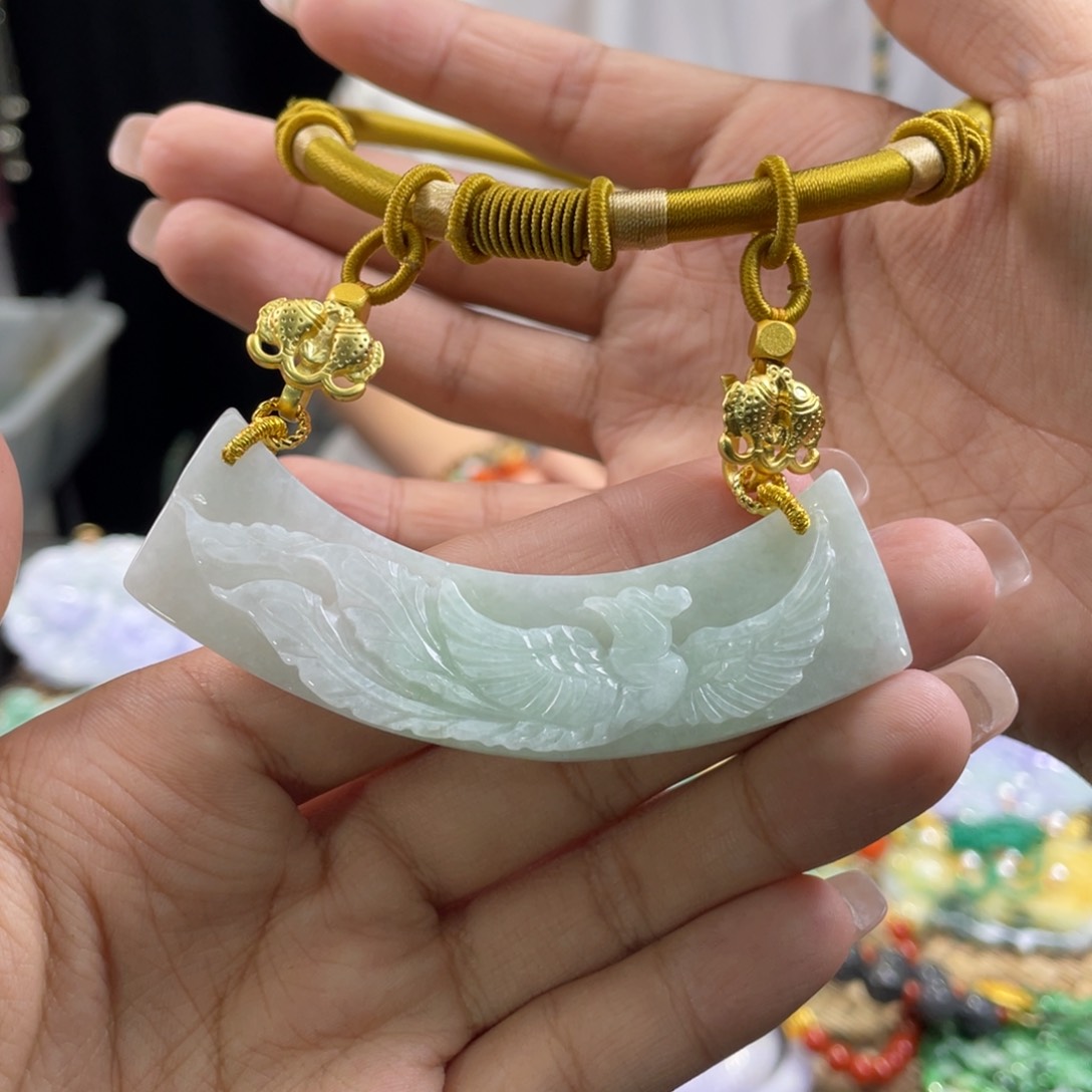 翡翠颈饰未镶嵌代编织