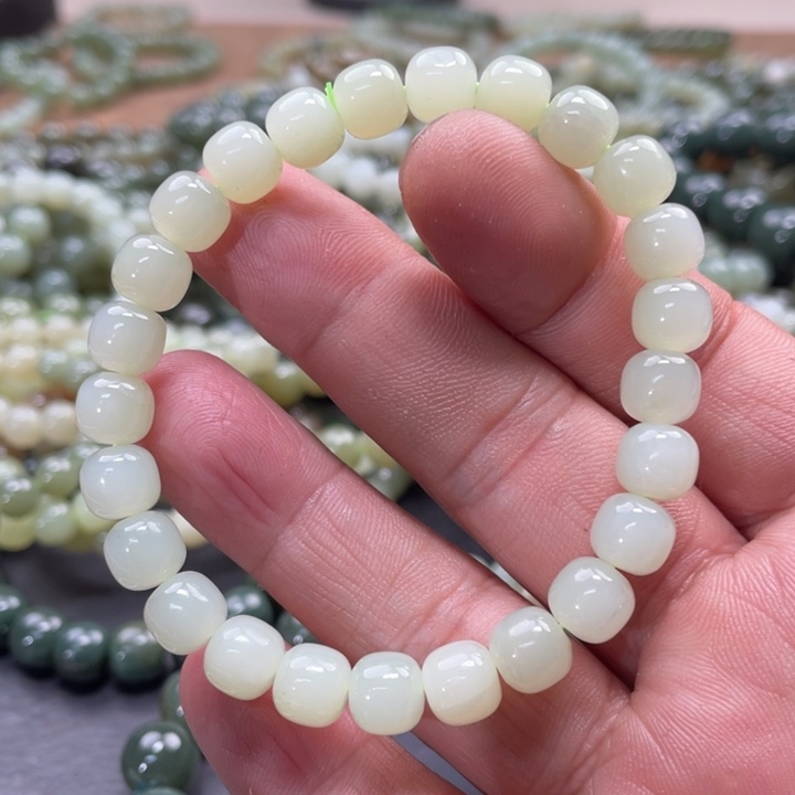 和田玉手链未镶嵌