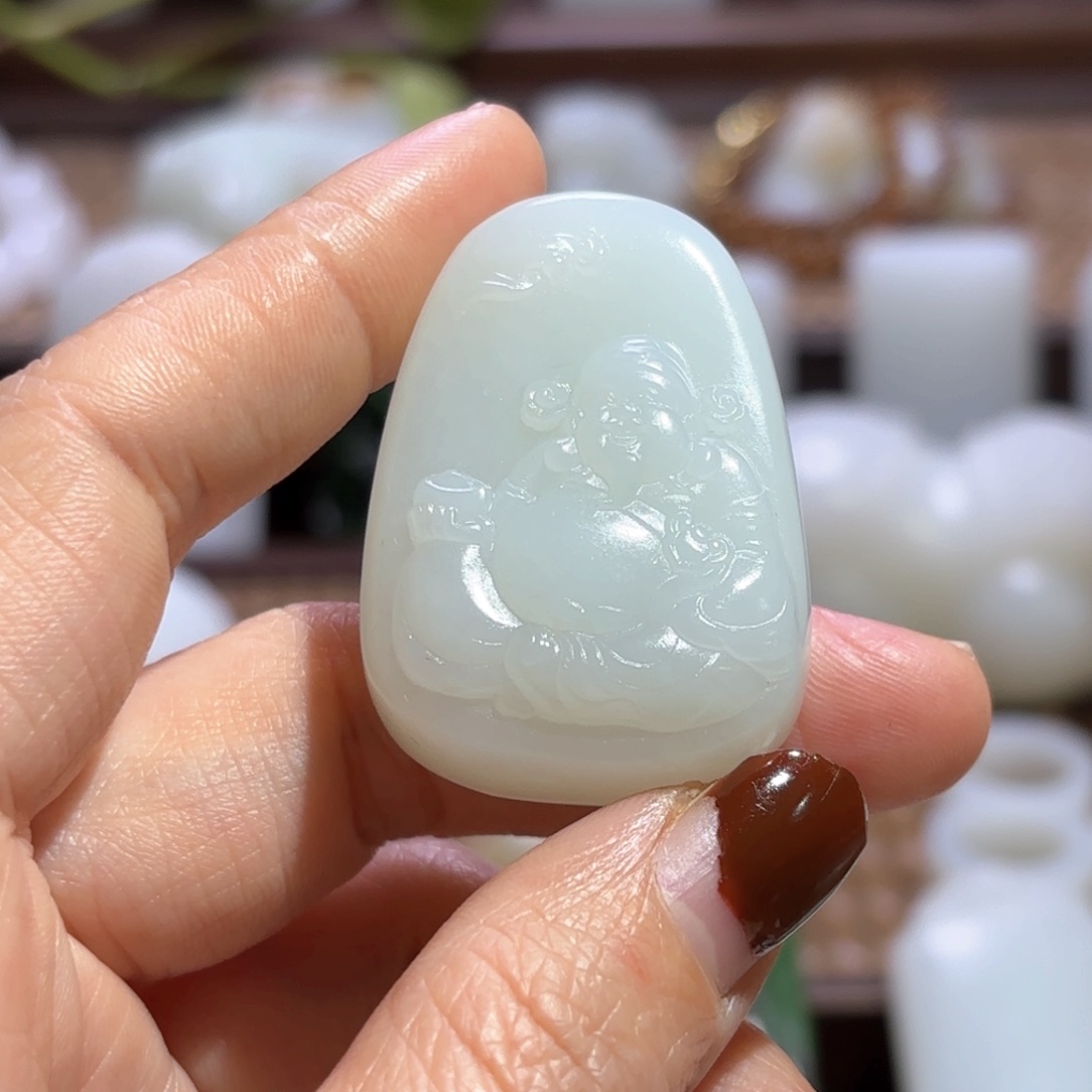 和田玉颈饰未镶嵌