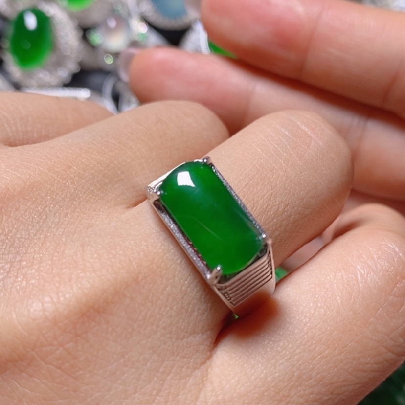 【闪购商品】翡翠挂件银S925镶嵌马鞍男戒